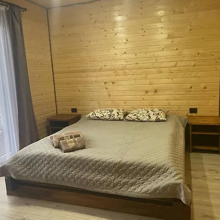 шпінь 4 Feriehus *