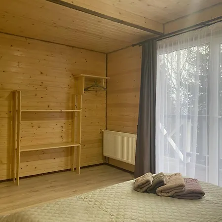 шпінь 4 Feriehus