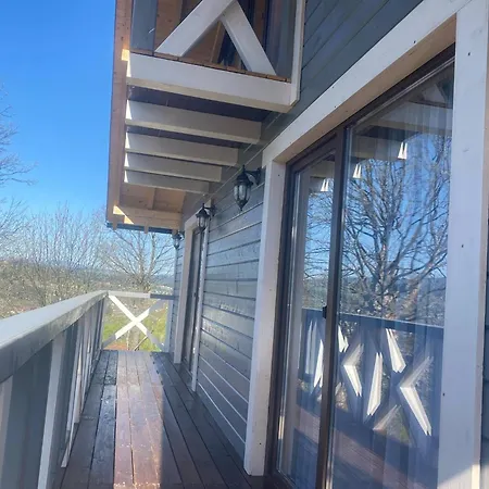 шпінь 4 بيت للعطل *